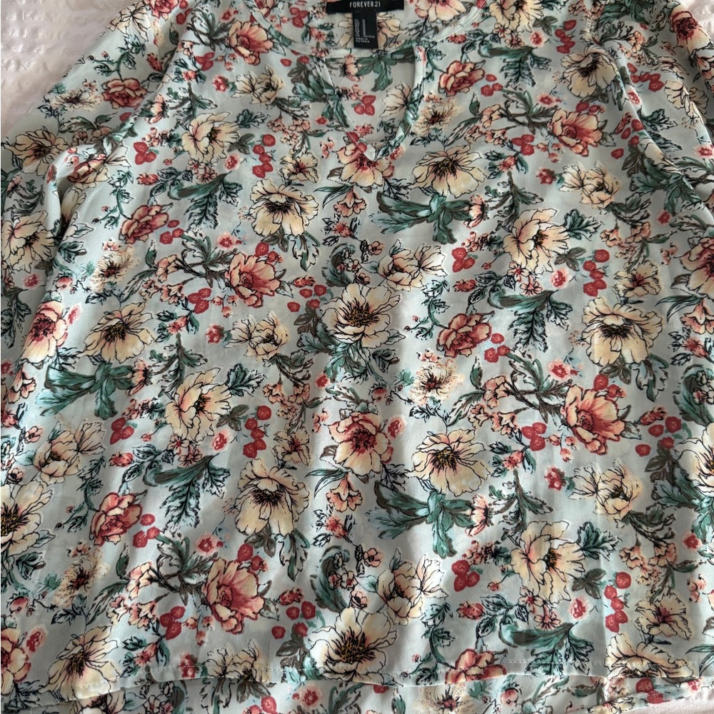 Forever 21 Mint Floral V-Neck Top